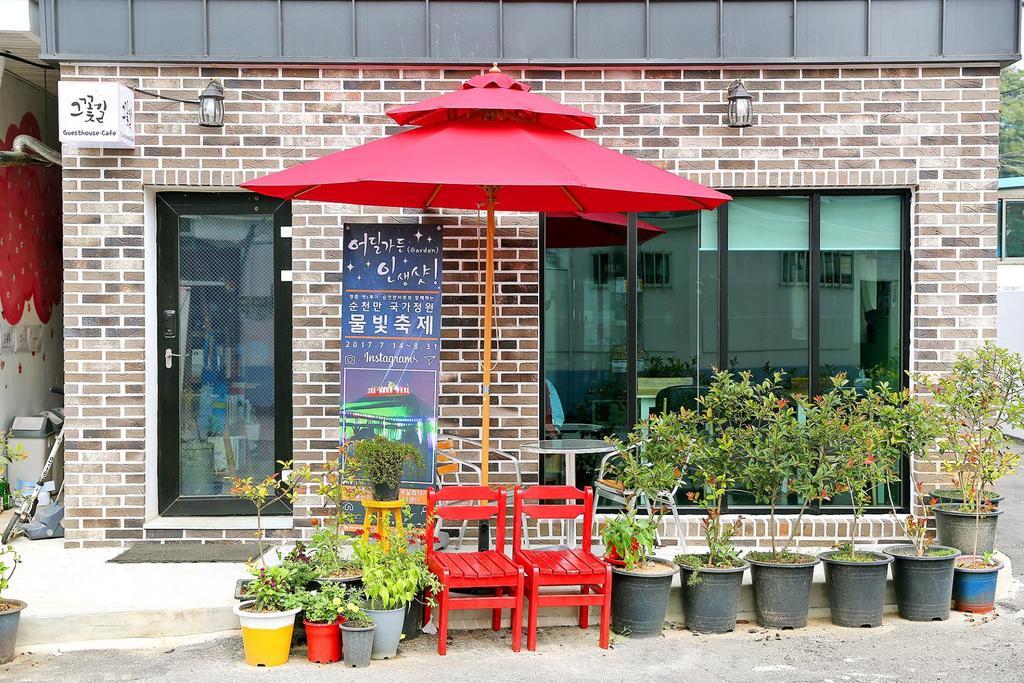 The Flower Road Guesthouse 顺天市 外观 照片